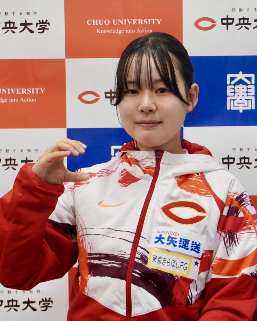 小澤 芽衣(1年)