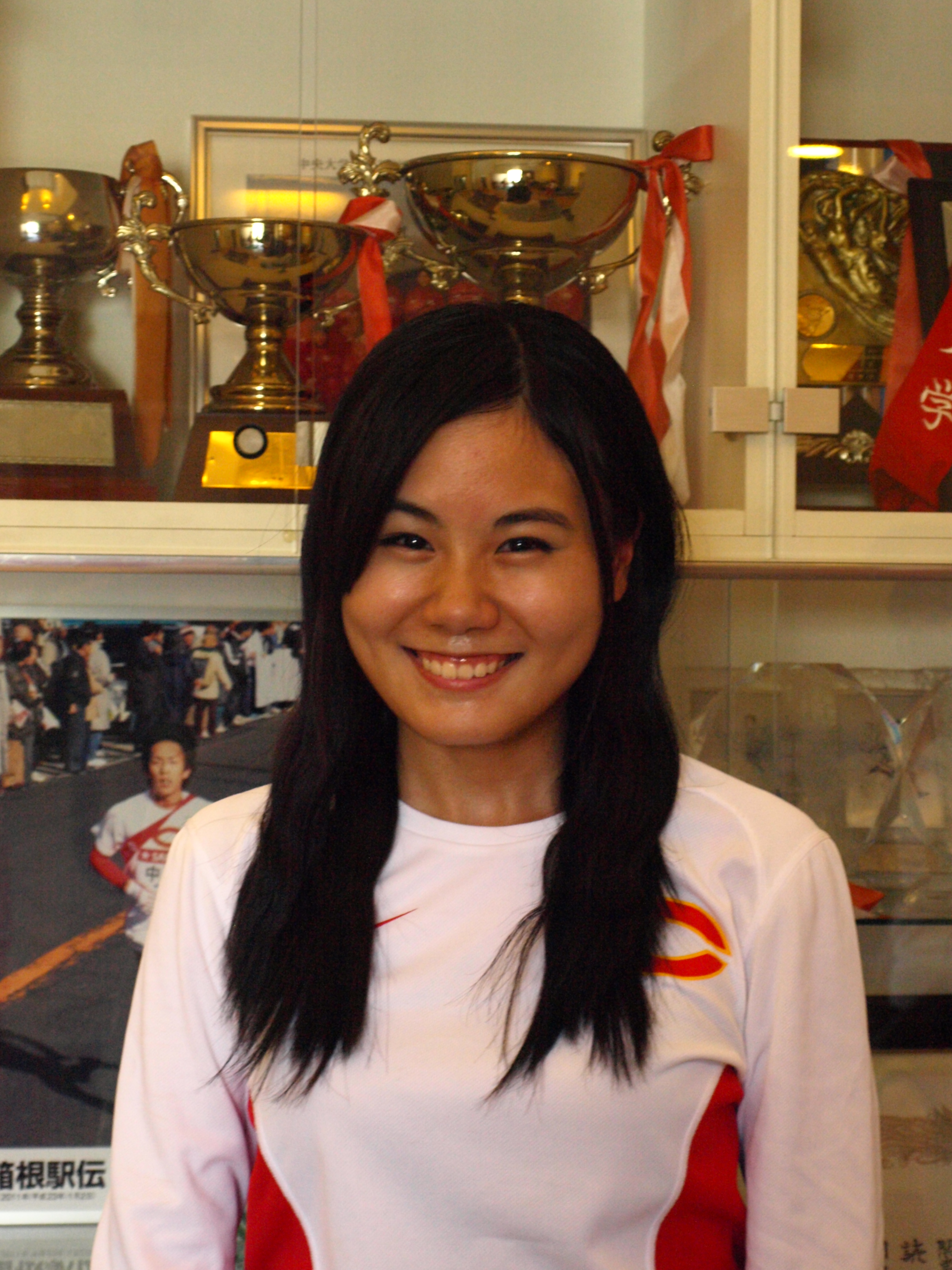 濱岡 侑里