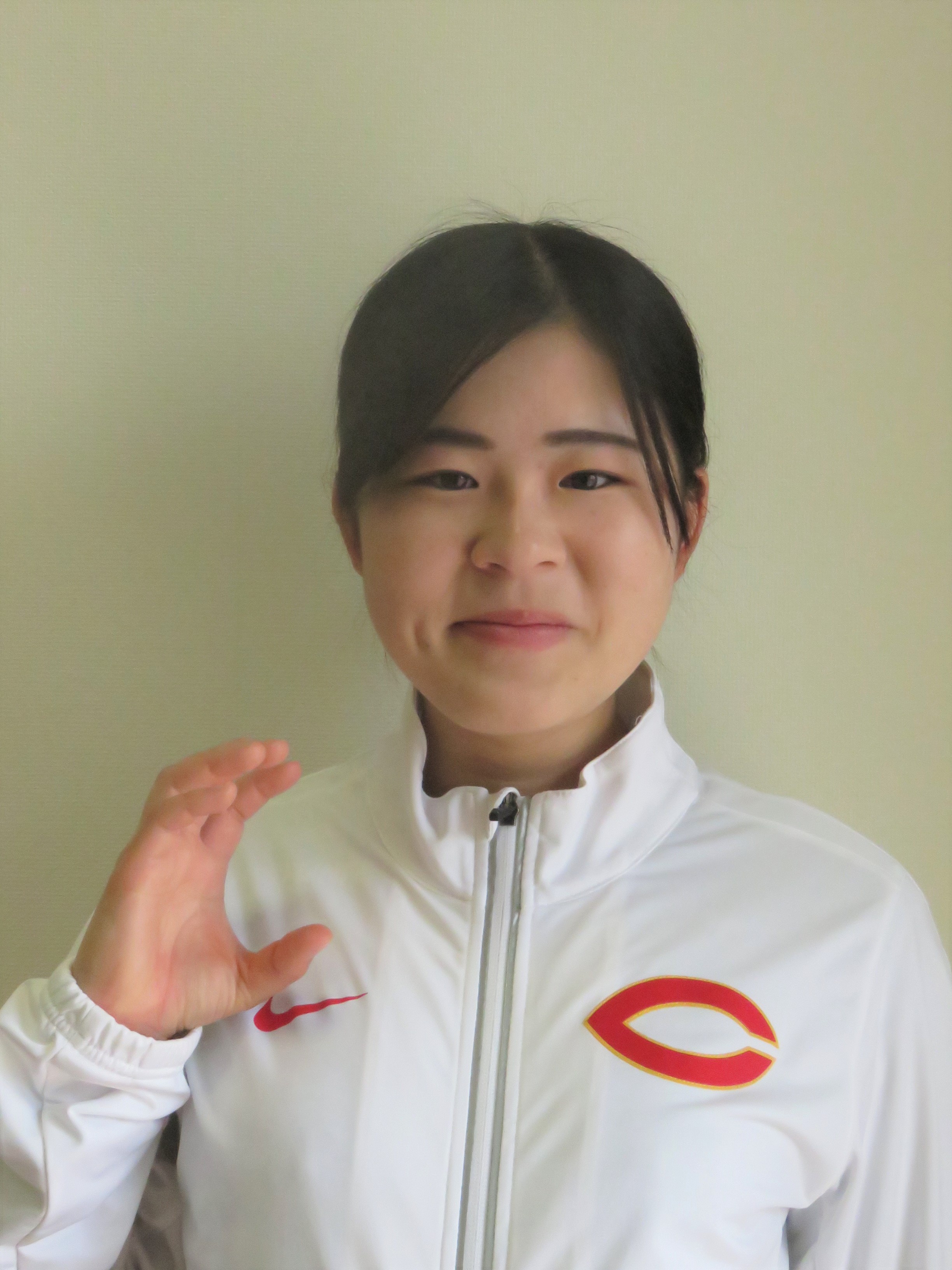 滝元 恵(4年)